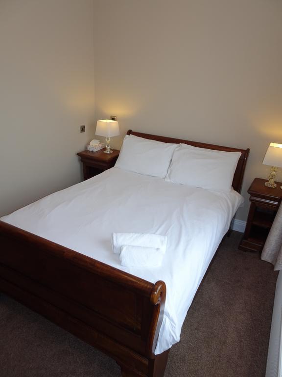 Fernbank Hotel Basingstoke Kültér fotó